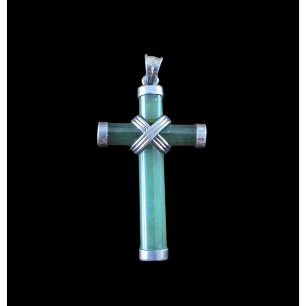 Vintage Sterling Silver Natural Jade Cross Pendant Crucifix